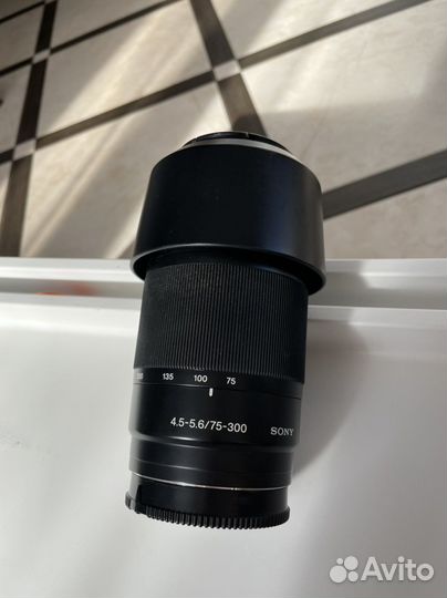 Объектив Sony и Зеркальный фотоаппарат Sony