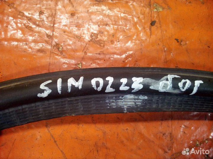 Уплотнительная резинка двери Renault Symbol 1 LB