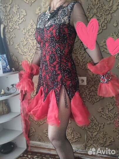 Платье для бальных танцев