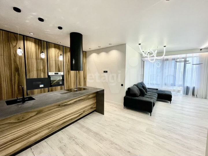 3-к. квартира, 110 м², 4/25 эт.