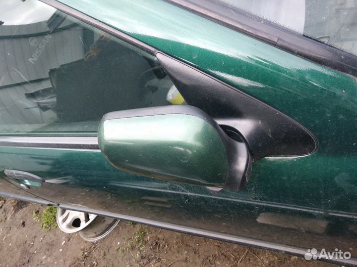 Nissan Primera P11, Зеркало заднего вида правое