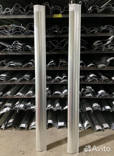 Порог правый Nissan Presage, Bassara 1998-2003 (0