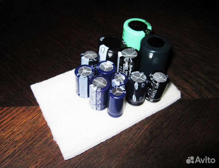 Электролитические конденсаторы