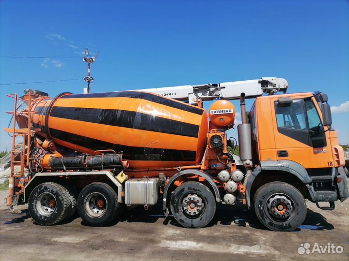 Автобетоносмеситель IVECO Trakker, 2009