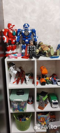 Игрушка робот