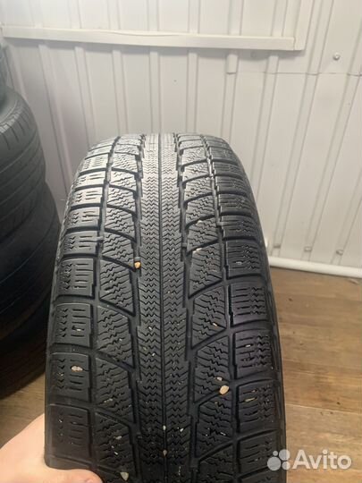 Pirelli Formula Ice 215/60 R17