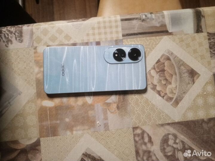 OPPO A60, 8/256 ГБ