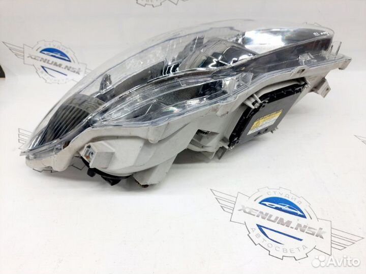 Фара передняя правая Toyota Corolla Fielder
