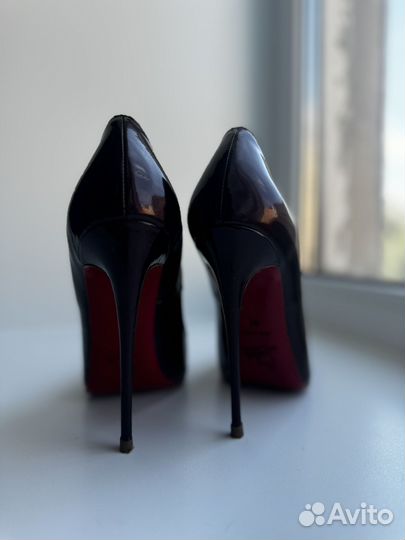 Туфли Christian Louboutin 38 размер оригинал