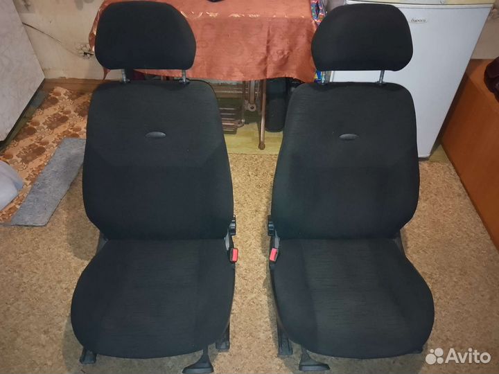 Передние сиденья LADA kalina 2
