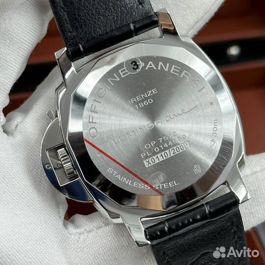 Часы Panerai Luminor Due