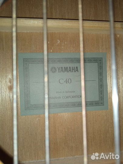 Классическая гитара yamaha c40