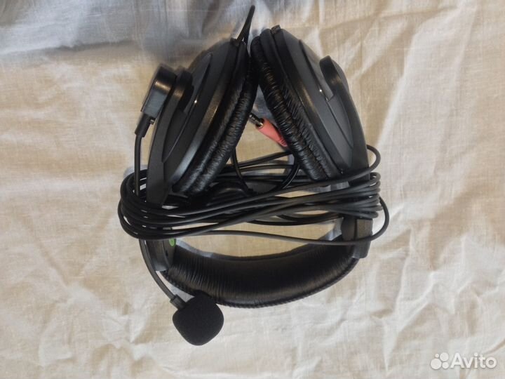 Наушники, веб-камера, гарнитура для телефона