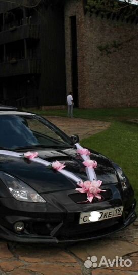 Свадебное украшение на автомобиль