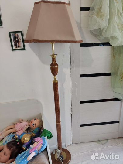 Торшер напольный