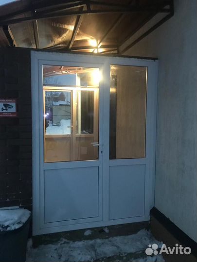 Дверь пластиковая