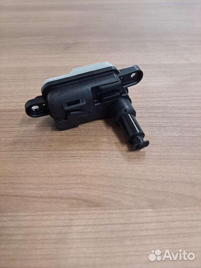 Исполнительный механизм 510810773A