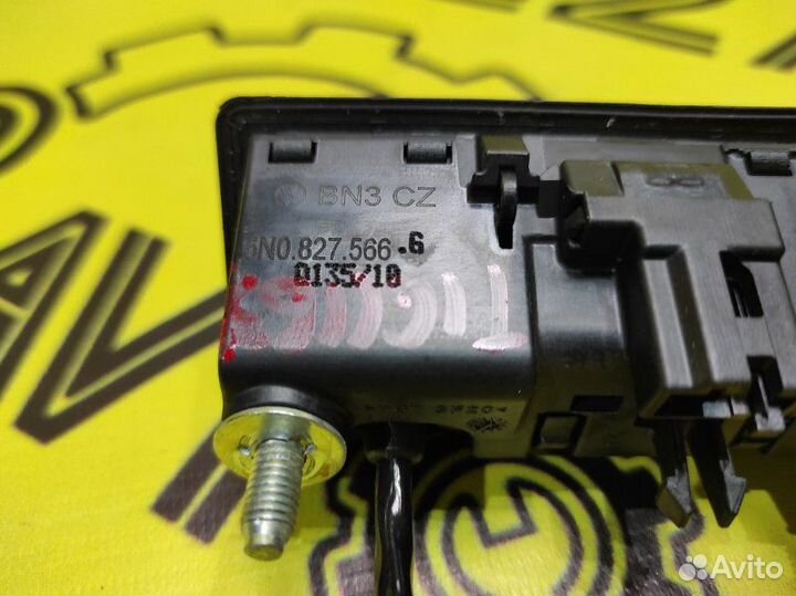 Камера заднего вида Volkswagen Tiguan 5NZ cczc