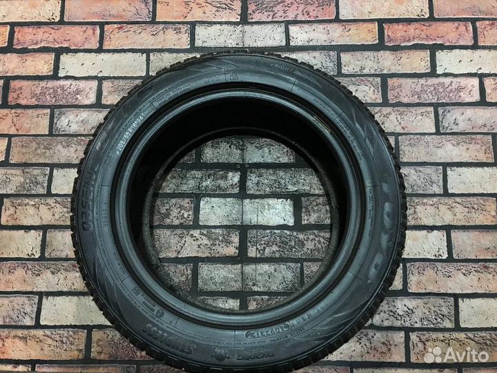 Toyo Observe GSi-5 205/55 R16 94T