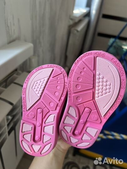 Сандалии для девочки bottilini 19