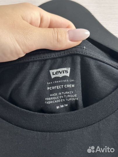 Футболка levis женская