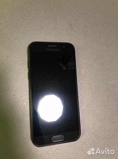 Samsung Galaxy A3 (2017) SM-A320F/DS, 2/16 ГБ