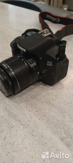 Зеркальный фотоаппарат Canon EOS 60D