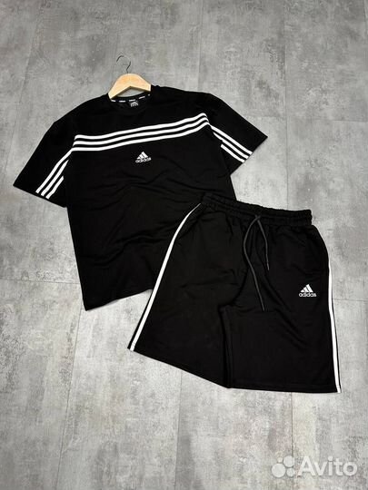 Спортивный костюм Adidas шорты и футболка