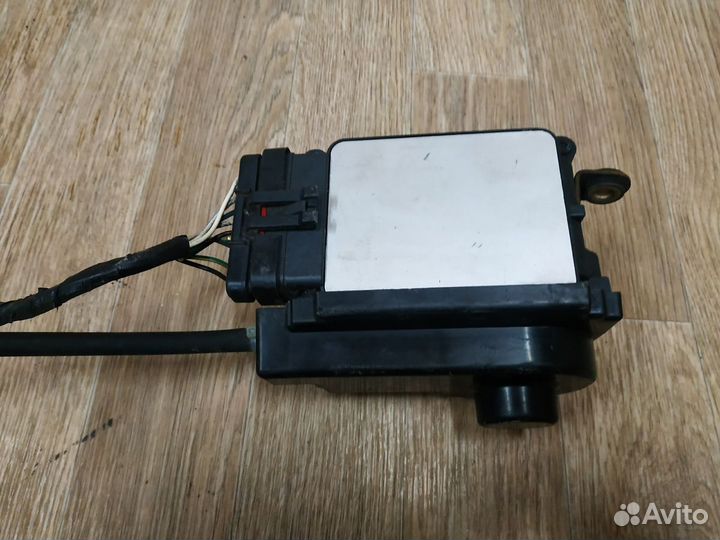 Моторчик привода круиз контроля Ford Mondeo III