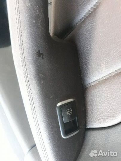 Обшивка двери лев. зад. Mercedes-Benz GL-Class