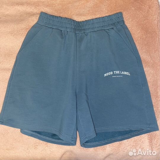 Шорты женские