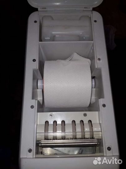 Диспенсер для влажных полотенец SJJ-120A