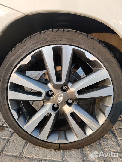 R17 Kormoran Ultra High Performance 205/40, PCD 4x100 DIA 60.1