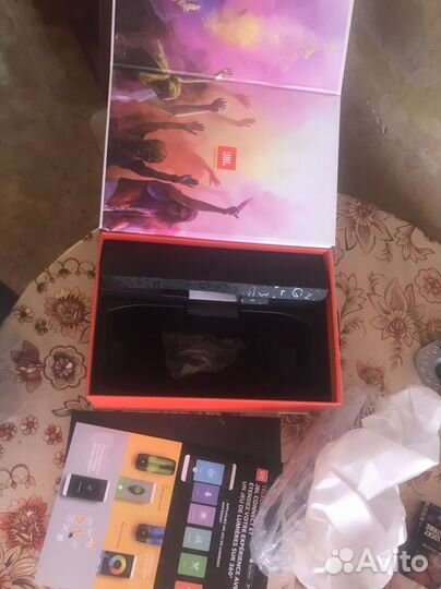 Коробка от каллнки jbl pulse 3