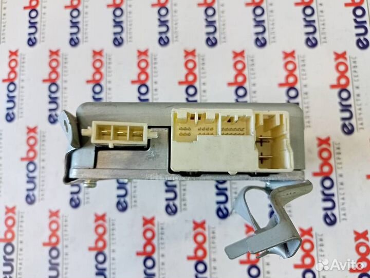 Блок электронный Toyota Corolla E15 2006-2013