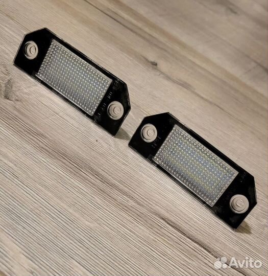 LED подсветка номера на Ford Focus 2 C-Max 1