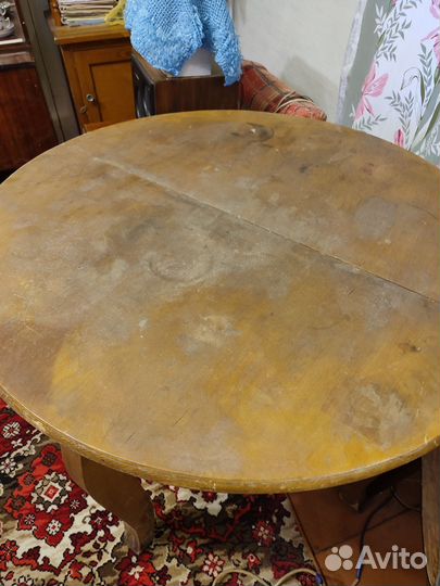 Стол круглый старинный СССР