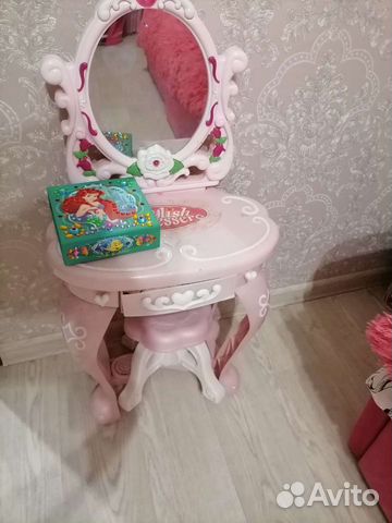 Трюмо с зеркалом детское