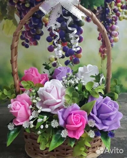 Корзина из мыльных роз