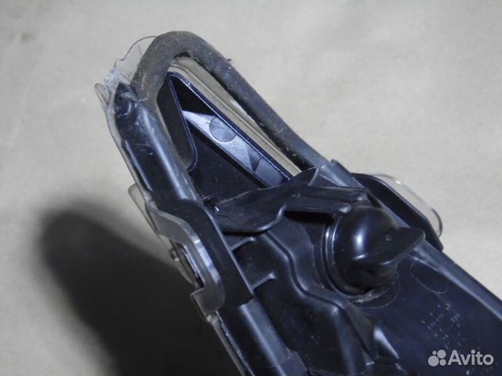 Фара правая Тойота Приус 50