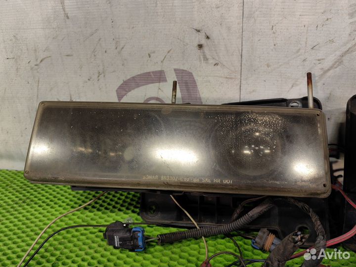 Фары передние Chevrolet Tahoe GMT400