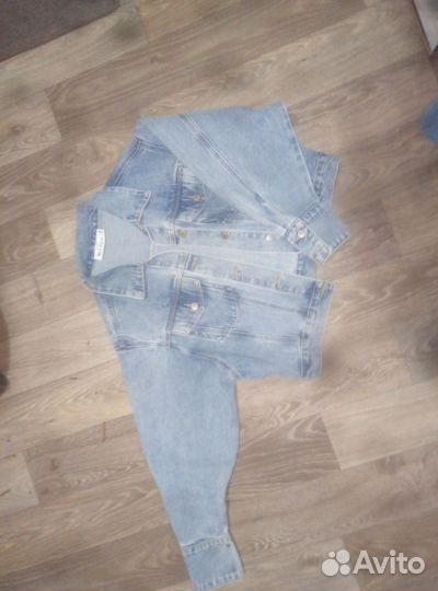 Джинсовая куртка