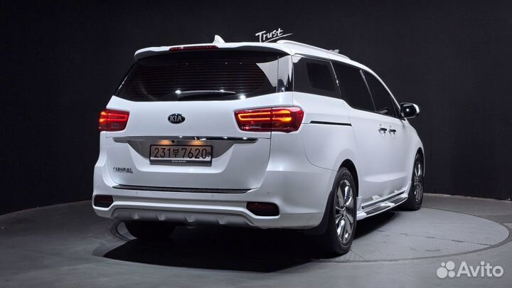Kia Carnival 2.2 AT, 2020, 74 400 км