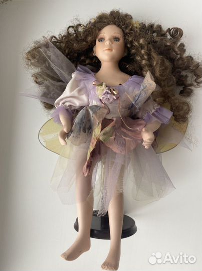 Фарфоровя коллекционная кукла фея