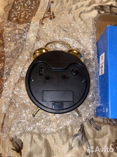 Часы будильник