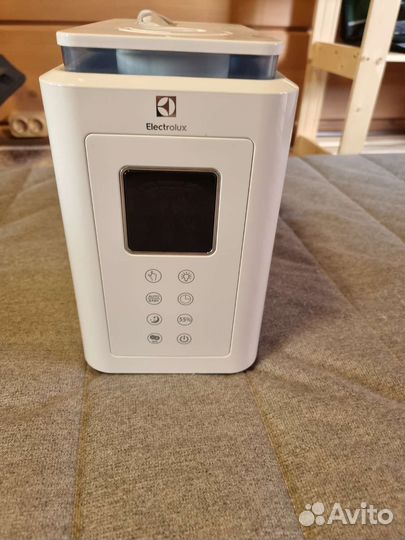 Увлажнитель Electrolux ehu-1020d