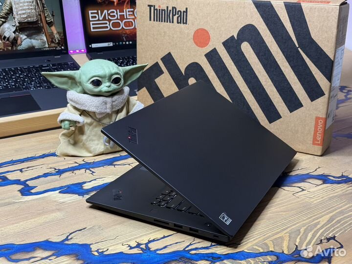 Навороченный Lenovo Thinkpad P1 Gen 3 Xeon Т2000