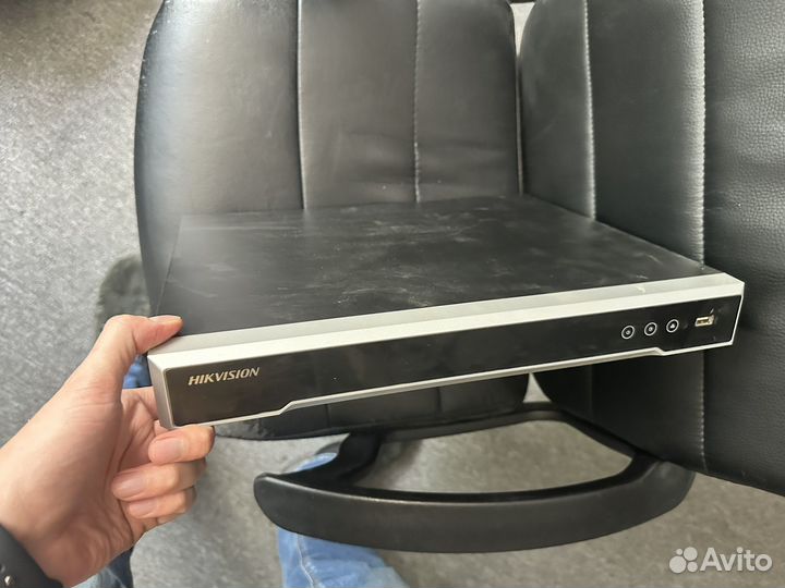 NVR видеорегистратор Hikvision ds 7616ni k2/16p