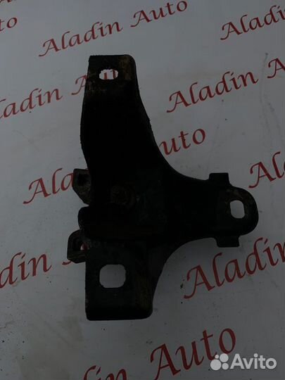 Подушка двигателя Ford Focus 1