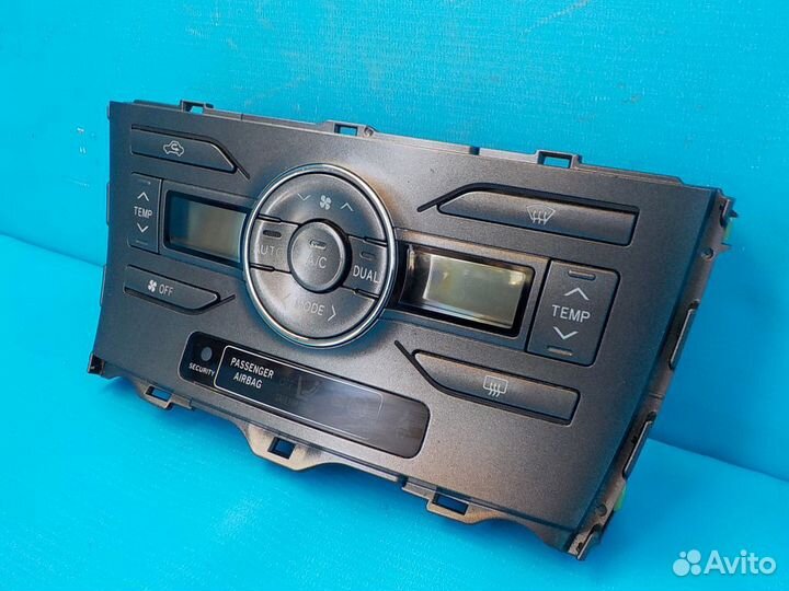 Блок управления климатконтроля toyota Auris (E15)